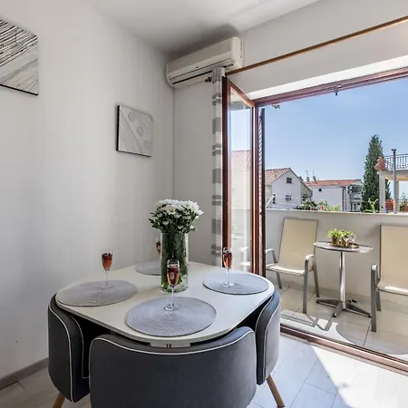Holiday Home Krishto Trogir Exterior photo