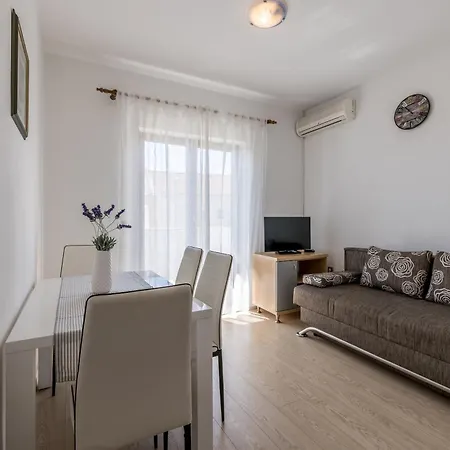 Holiday Home Krishto Trogir Exterior photo